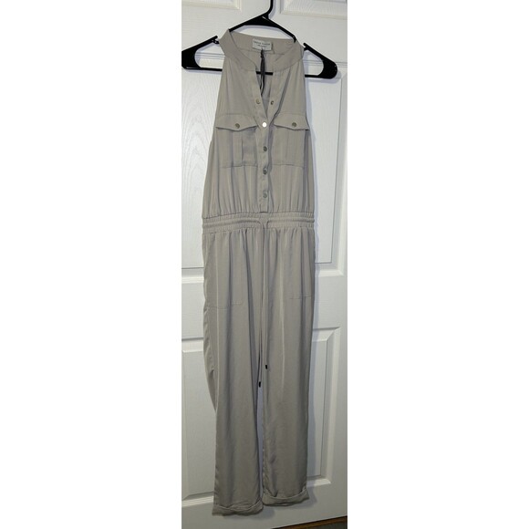 Dress Forum Women’s Sleeveless Utility Jumpsuit Light Khaki Size Small NWOT - Picture 1 of 8